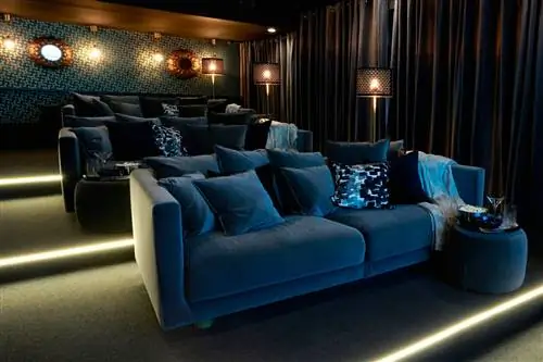 Синий, Диван, Мебель, Дизайн интерьера, Комната, Недвижимость, Освещение, Гостиная, Дом, Архитектура,