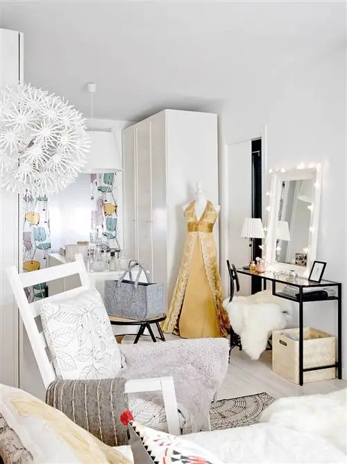 Комната, Дизайн интерьера, Текстиль, Белье, Дизайн интерьера, Серый, Светильник, Подушка, Аксессуары для дома, Декоративная подушка,