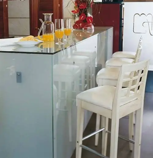 Стекло, Дизайн интерьера, Светильник, Цветочный горшок, Дизайн интерьера, Материальное имущество, Кухонный прибор, Крупный бытовой прибор, Столовая, Кухонный и обеденный стол,