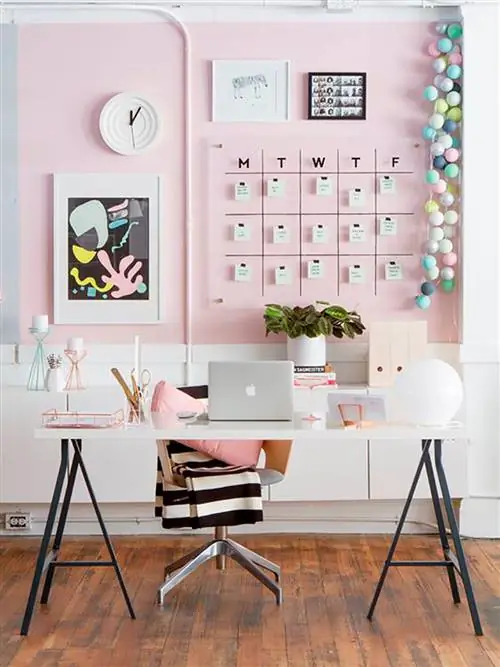 Мебель, Дизайн интерьера, Комната, Рабочий стол, Стена, Розовый, Стол, Дизайн, Гостиная, Этаж,