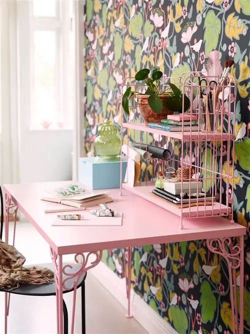 Зеленый, Мебель, Комната, Стол, Дизайн интерьера, Розовый, Столовая, Рабочий стол, Текстиль, Обои,