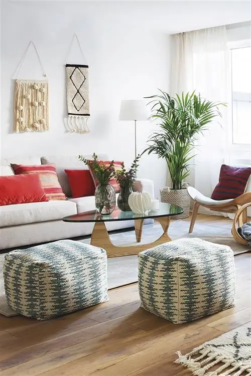 Небольшая квартира в Мадриде: гостиная и зона отдыха