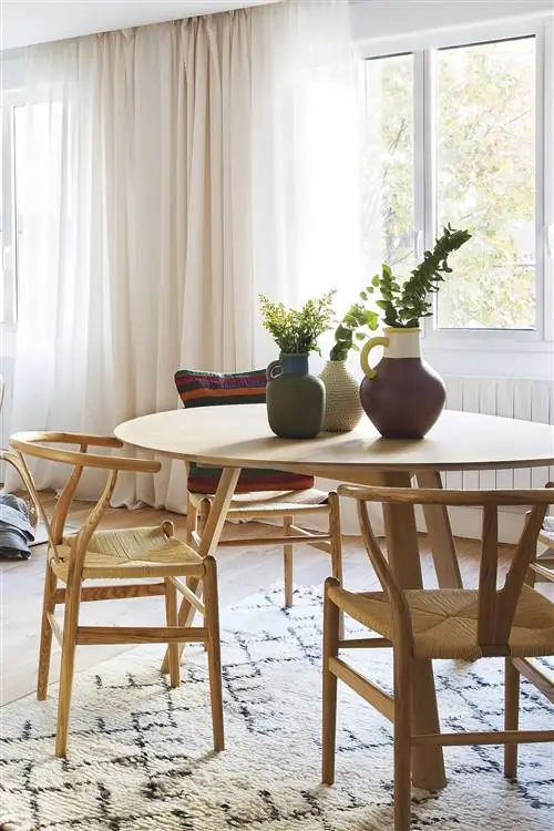 Небольшая квартира в Мадриде: Столовая