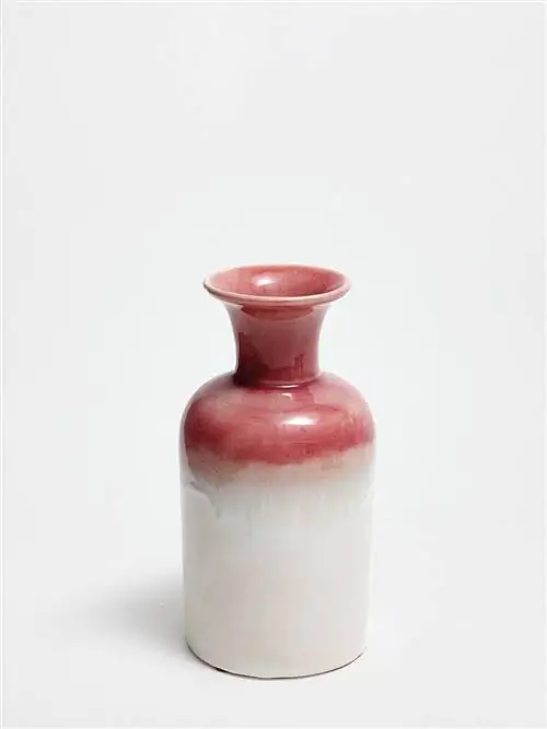 Керамическая ваза в розовых тонах