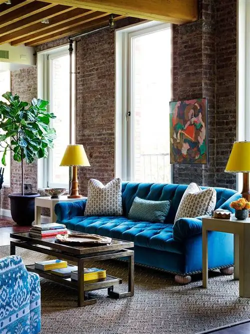 Синий, Комната, Дизайн интерьера, Желтый, Гостиная, Мебель, Диван, Стена, Пол, Стол,