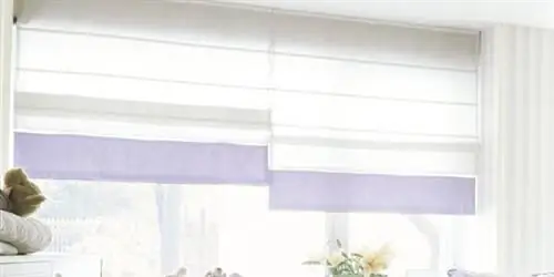 Украшенный белой мебелью