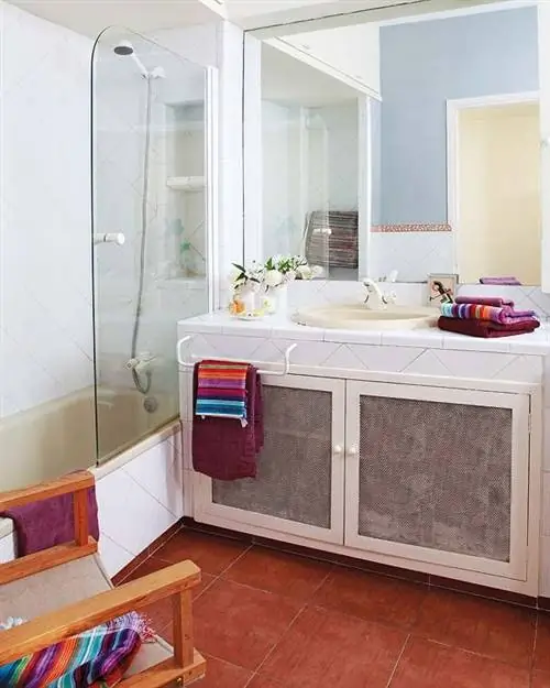 Комната, Дизайн интерьера, Этаж, Недвижимость, Напольное покрытие, Стена, Сантехника, Раковина в ванной, Стекло, Потолок,