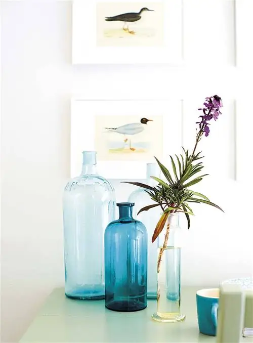 бутылки синего стекла