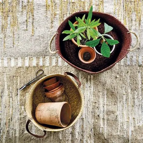 горшки для сада