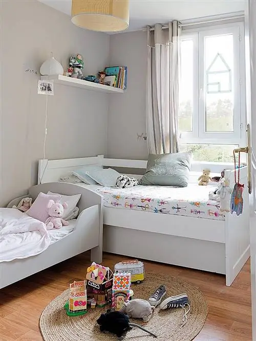 Мебель, Комната, Спальня, Кровать, Дизайн интерьера, Простыня, Недвижимость, Розовый, Бирюзовый, Постельные принадлежности,