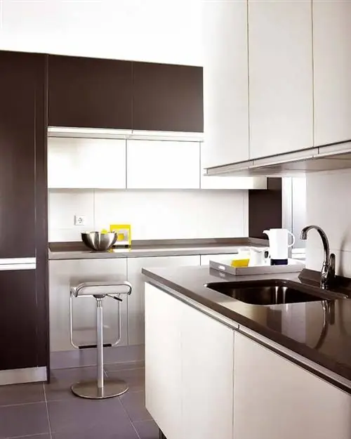 Комната, Белый, Кухня, Сантехника, Кухонная мойка, Крупный прибор, Раковина, Кран, Кухонный прибор, Серый,