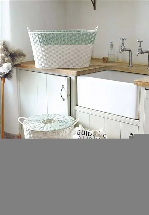 Прачечная: корзина и мешок для белья