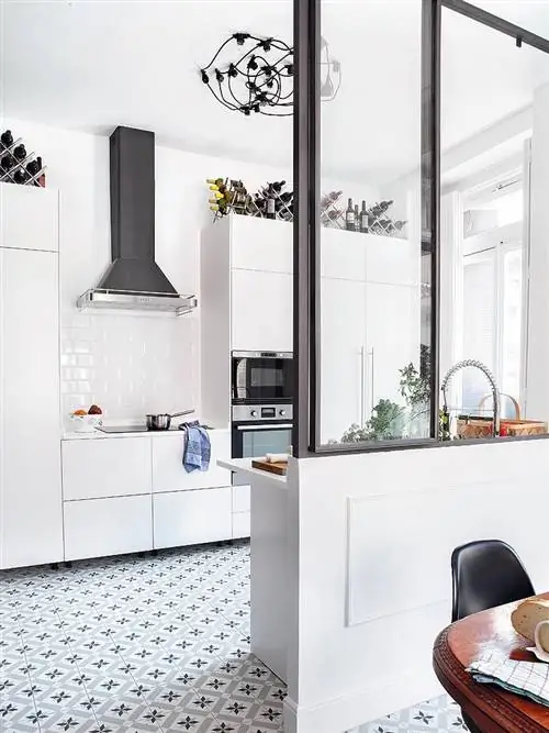 Этаж, Комната, Напольное покрытие, Дизайн интерьера, Стена, Стекло, Светильник, Дизайн интерьера, Плитка, Серый,