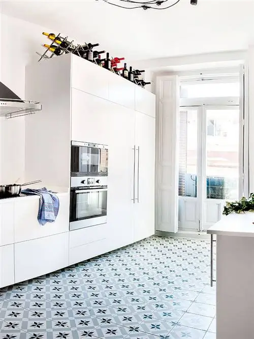 Дизайн интерьера, Этаж, Комната, Пол, Стена, Потолок, Дизайн интерьера, Стекло, Светильник, Плитка,