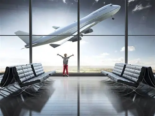 Самолет, Аэрокосмическая техника, Воздушное путешествие, Небо, Архитектура, Мебель, Самолет, Дизайн интерьера, Дизайн, Этаж,