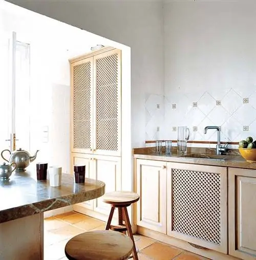 Комната, Этаж, Дизайн интерьера, Пол, Кухня, Табуретка, Дизайн интерьера, Серый, Столешница, Кухонный прибор,