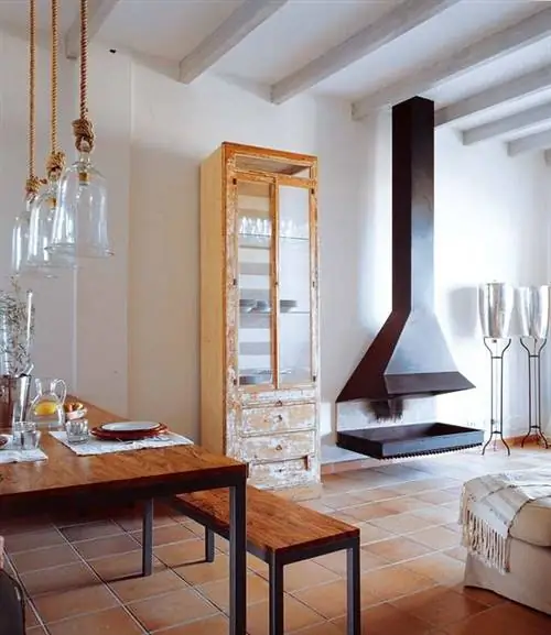 Комната, Дизайн интерьера, Недвижимость, Стол, Этаж, Стекло, Потолок, Мебель, Стена, Пол,