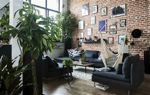 Кирпичная стена