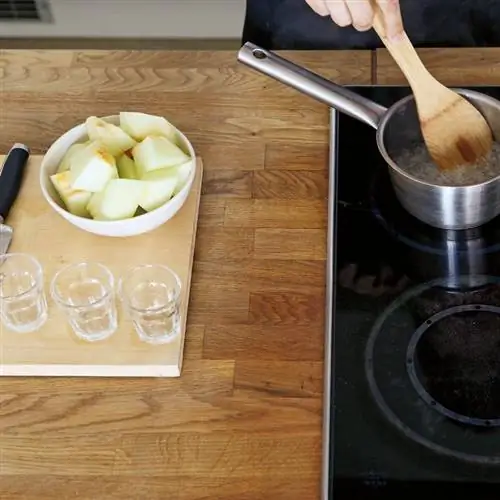 Посуда, Посуда, Еда, Стол, Кухонная утварь, Сервировочная посуда, Нож, Фрукты, Разделочная доска, Тарелка,