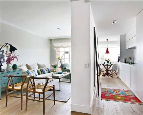 Пол декорирован Беатрис Сильвейрой