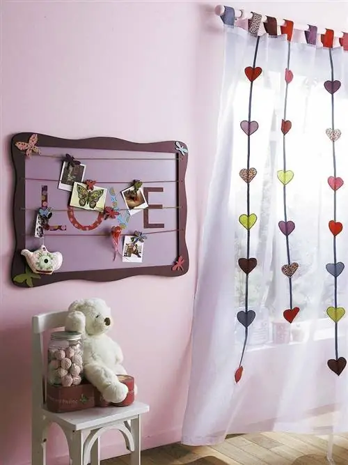 Продукт, Комната, Дизайн интерьера, Текстиль, Дизайн интерьера, Игрушка, Плюшевый мишка, Фарфор, Искусство, Обработка окон,