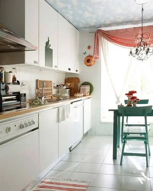 Комната, Дизайн интерьера, Этаж, Стол, Кухня, Пол, Потолок, Дизайн интерьера, Крупная бытовая техника, Дом,