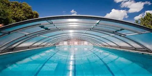 12 чехлов для бассейнов, идеально подходящих для круглогодичного использования