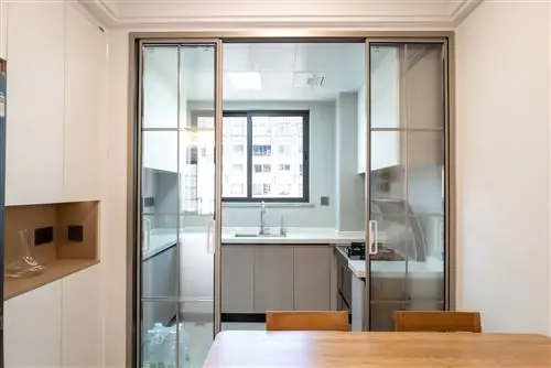 современное внутреннее убранство дома в провинции Фуцзянь, Китай