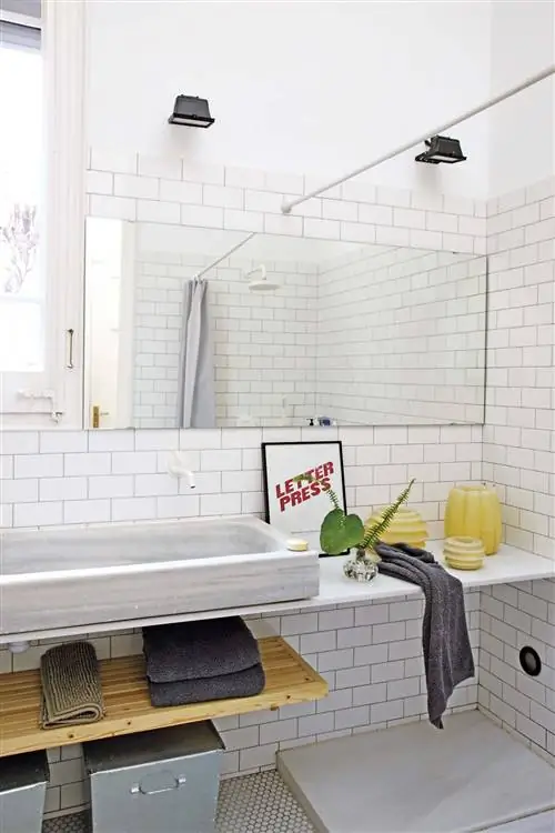 Квартира с садом: ванная комната