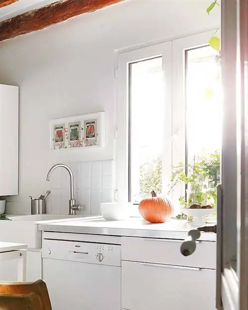 Комната, Недвижимость, Дизайн интерьера, Этаж, Сантехника, Оранжевый, Стена, Дом, Краснодеревщик, Нажмите,