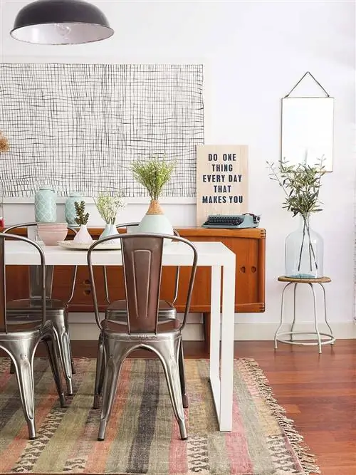 Винтажный буфет и стол