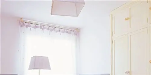 Украшение стены детской комнаты