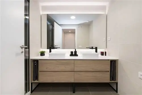 деревянный туалетный столик