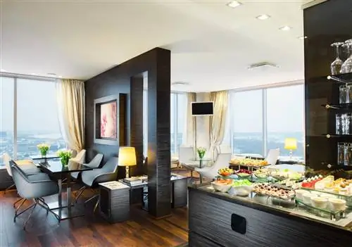 Отель Swissotel Таллинн в Таллинне