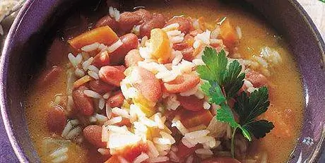 Блюда из ложки: 15 простых и полезных традиционных тушеных блюд