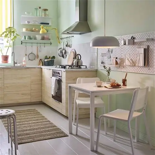 кухня с кабинетом