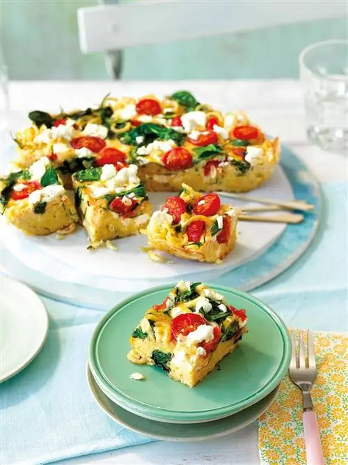 картофельный омлет со шпинатом и сыром фета