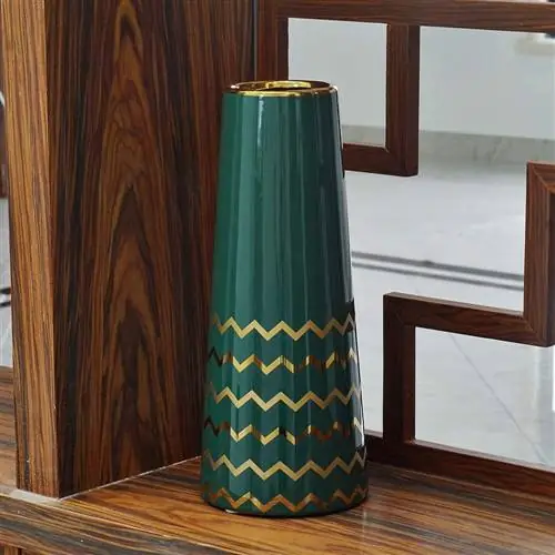 зеленый и золотой