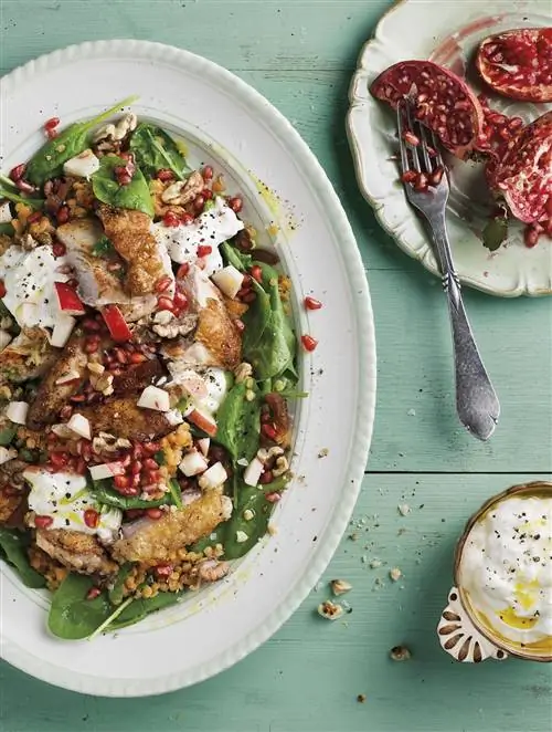 салат из курицы и граната