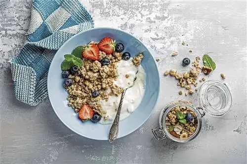 гранола с овсянкой и орехами