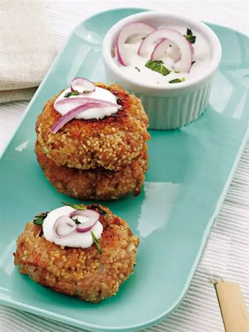 бургеры с бараниной и булгуром