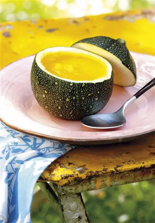 тыквенный крем в скорлупе