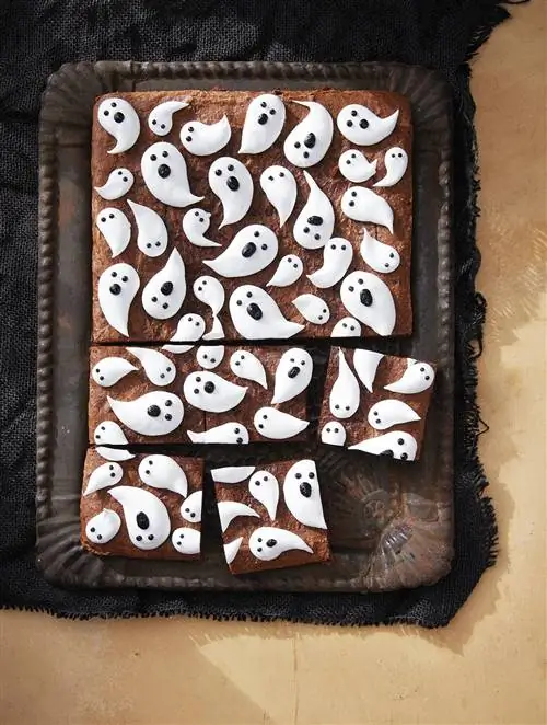 хэллоуинские кексы с привидениями
