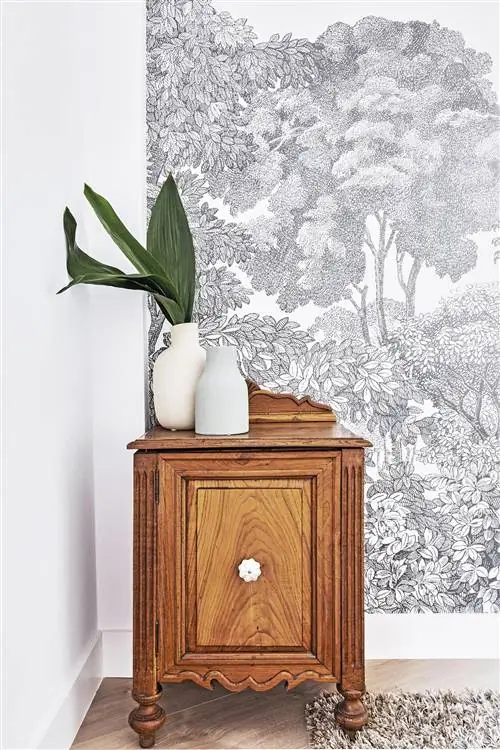 Дом Аравака отремонтировал небольшой предмет восстановленной мебели