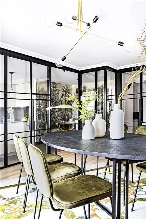 Реформированная столовая в доме Аравака