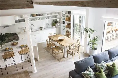 Отремонтированный двухэтажный престижный дом