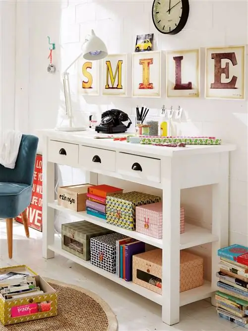 комната, дизайн интерьера, мебель, стеллажи, полка, дизайн интерьера, настенные часы, аксессуары для дома, дом, дом,