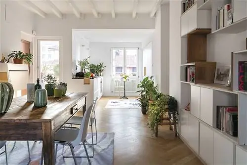 квартира в бильбао столовая и кухня