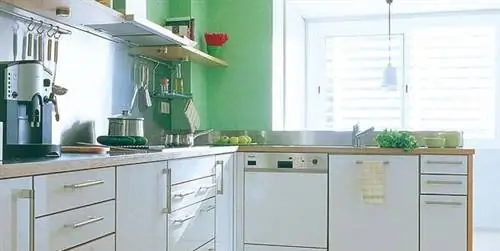 Кухня с полуостровом и кабинет