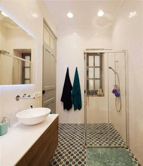 Ванная, Комната, Недвижимость, Дизайн интерьера, Плитка, Здание, Сантехника, Дом, Недвижимость, Этаж,